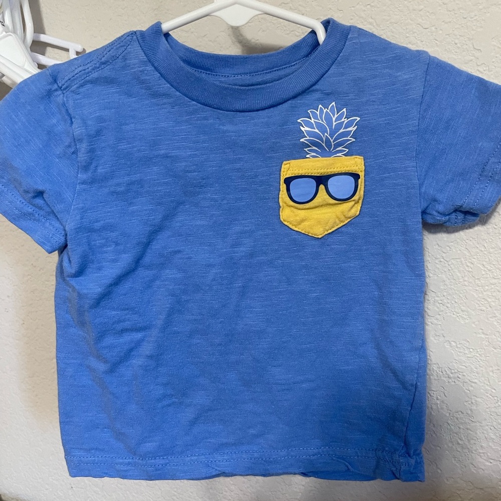 Pineapple Pocket tee